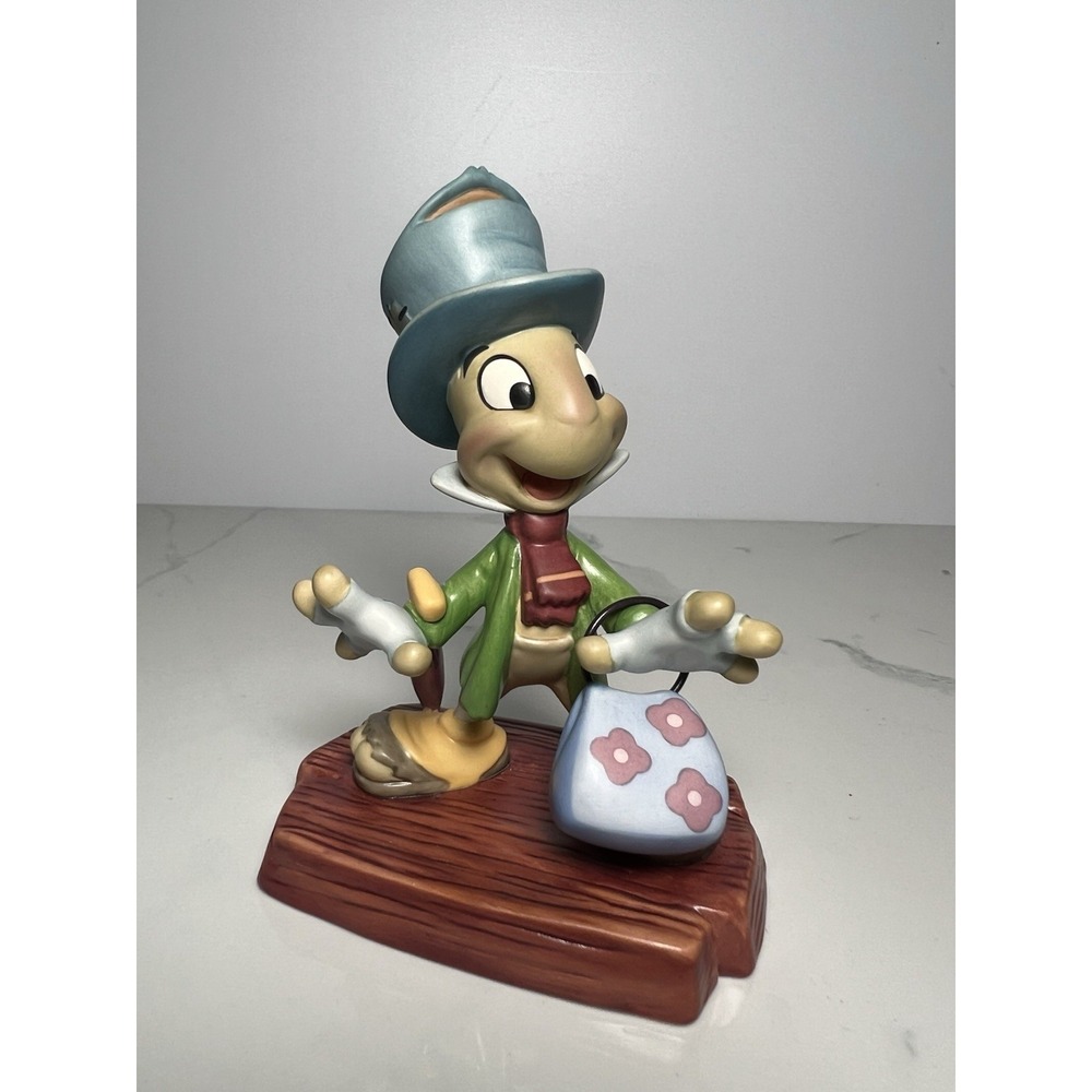 Walt Disney Classics Collection WDCC Jiminy Cricket "Made Myself at Home"